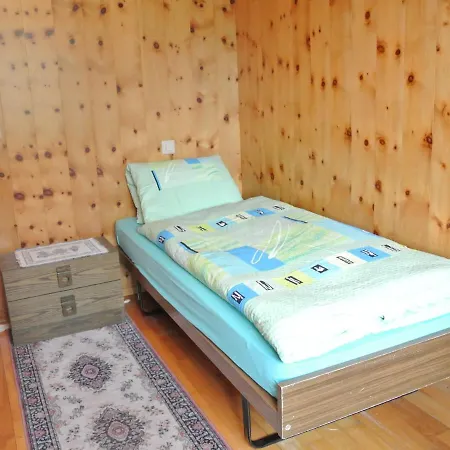 公寓 Modern Apartment With Garden In Valais Embd